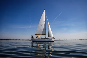 Prezentacja jachtu Legion 360 - wnętrze