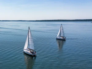 Prezentacja jachtu Legion 360 - zewnątrz