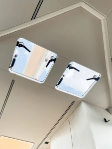 Prezentacja jachtu Legion 360 - wnętrze